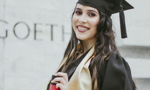 How To Become a SLP (SPEECH-LANGUAGE PATHOLOGIST) In Canada or USA?